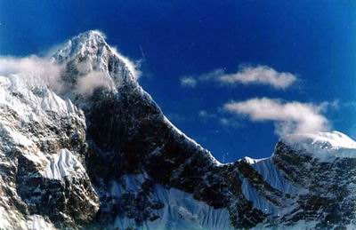 南迦巴瓦峰被评为中国最美山峰