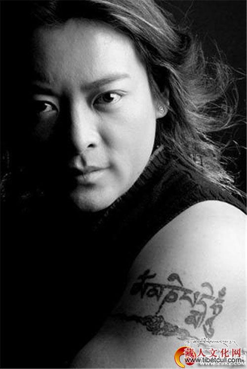 阿山：保持劲头、追梦不止的藏族歌手