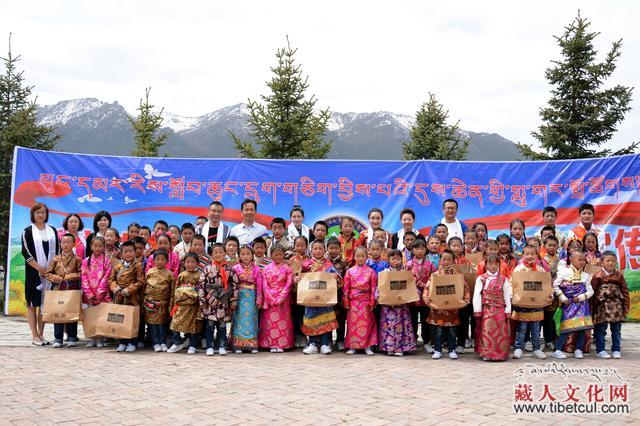 “华锐藏歌进课堂”公益项目在甘肃省天祝县启动