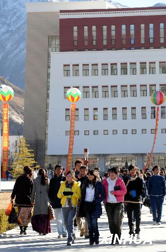 堆龙德庆县法院成为西藏大学法学院实习基地