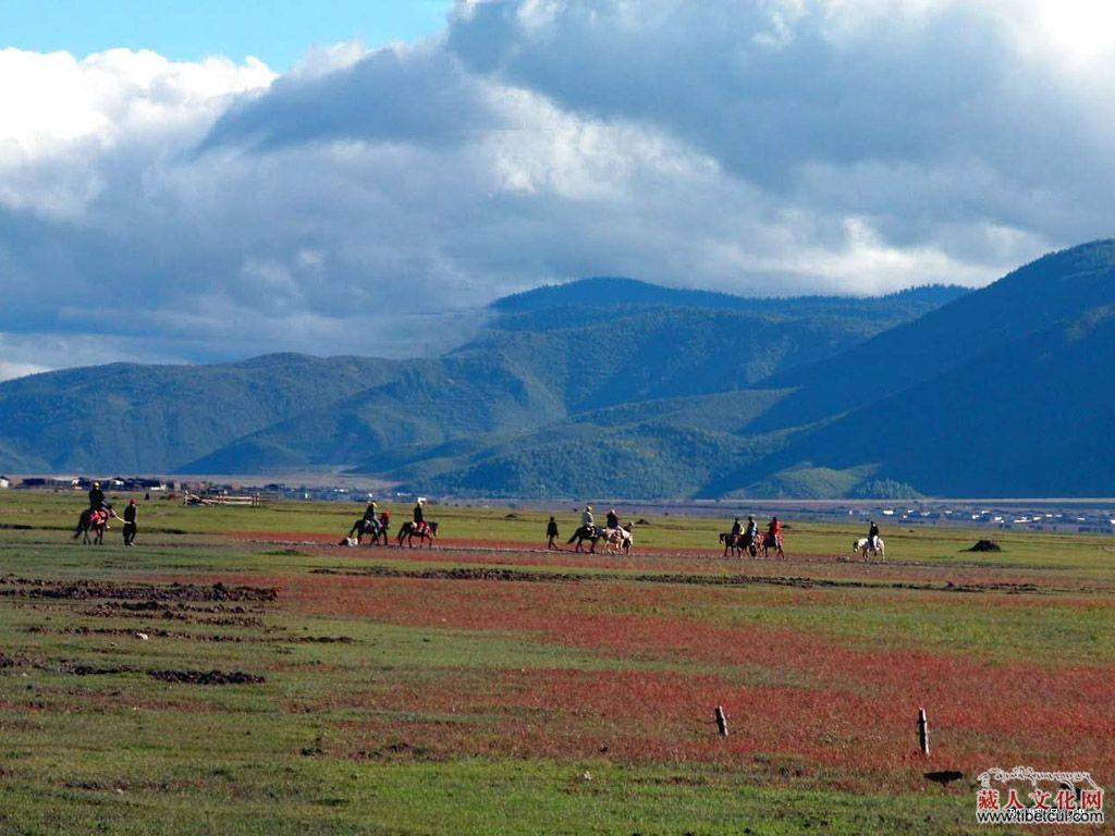 云南省迪庆州香格里拉蓝月山谷文化旅游项目已正式启动