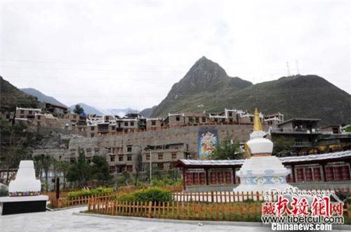 四川理县甘堡藏寨：十年嬗变“最具旅游价值村落”