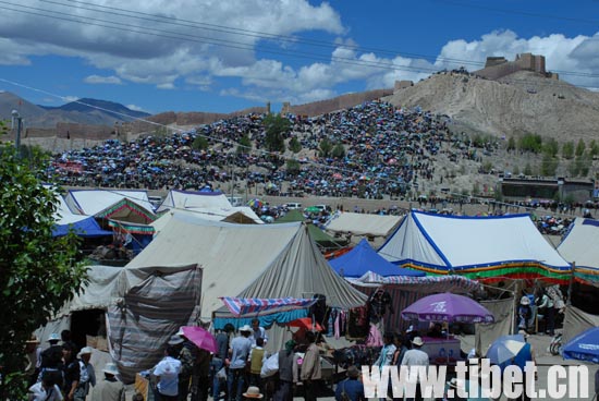 西藏自治区江孜达玛节盛大开幕