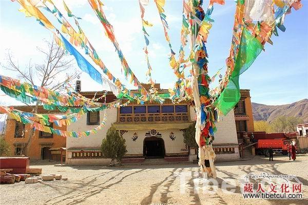 国家投资千万修复西藏扎塘寺 珍贵壁画将获新生