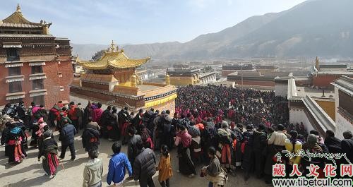 甘南州夏河县拉卜楞寺“转香巴” 祈祷幸福平安