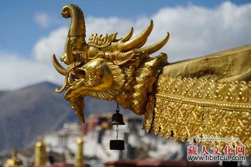 历时三年西藏大昭寺史上最大规模金顶近日维修竣工