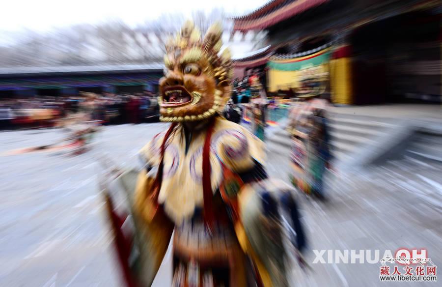 青海省藏传佛教名寺塔尔寺　近日举行“跳欠”仪式