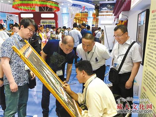 西藏100余类文化商品参展亮相第十二届文博会
