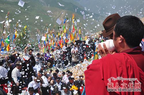 循化道帏藏区最典型民俗活动之一拉则节近日举行