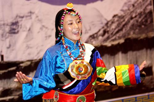 西藏文化艺术展在苏州举行