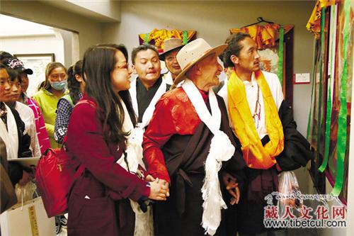 西藏唐卡传承人师徒作品联展第三期开展