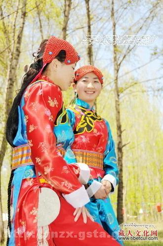 甘南卓尼“觉乃”藏族独特的“三格毛儿”服饰文化