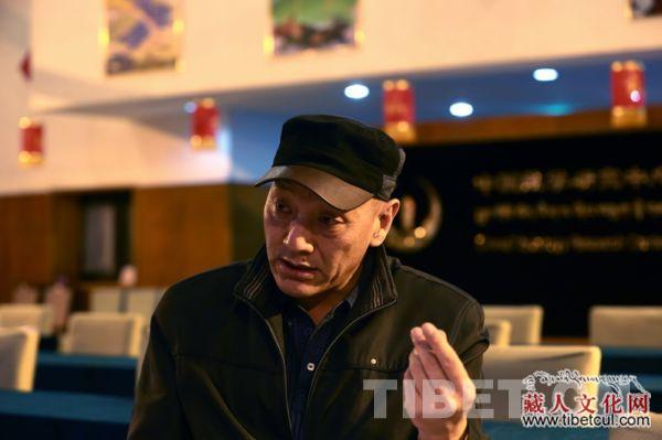 藏文室次仁罗布：能让百姓普遍接受的术语就是标准