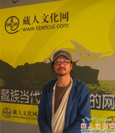 藏族知名作家楞本才让·二毛来兰做客藏人文化网