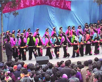 舟曲“多地”原生态的藏乡劲舞