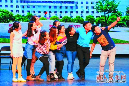 西藏民大话剧《毕业照》参加第五届中国校园戏剧节