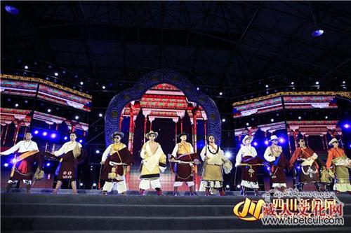 传统与时尚结合 俊男靓女以及萌娃们的康巴藏装秀