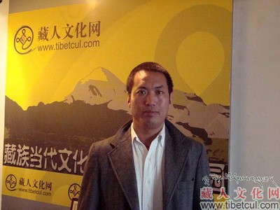 学者白玛旺杰做客藏人文化网